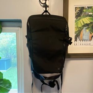 lululemon more miles backpack
